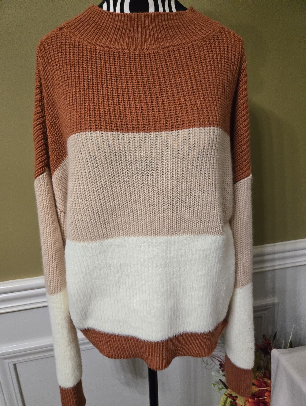SHEIN Long Sleeve Woman's Rust, Blush & Cream Colorblock Sweater Large